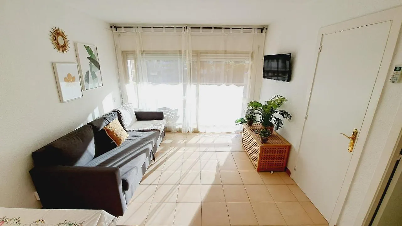 Apartamentos Arquus 018 Familidays Salou