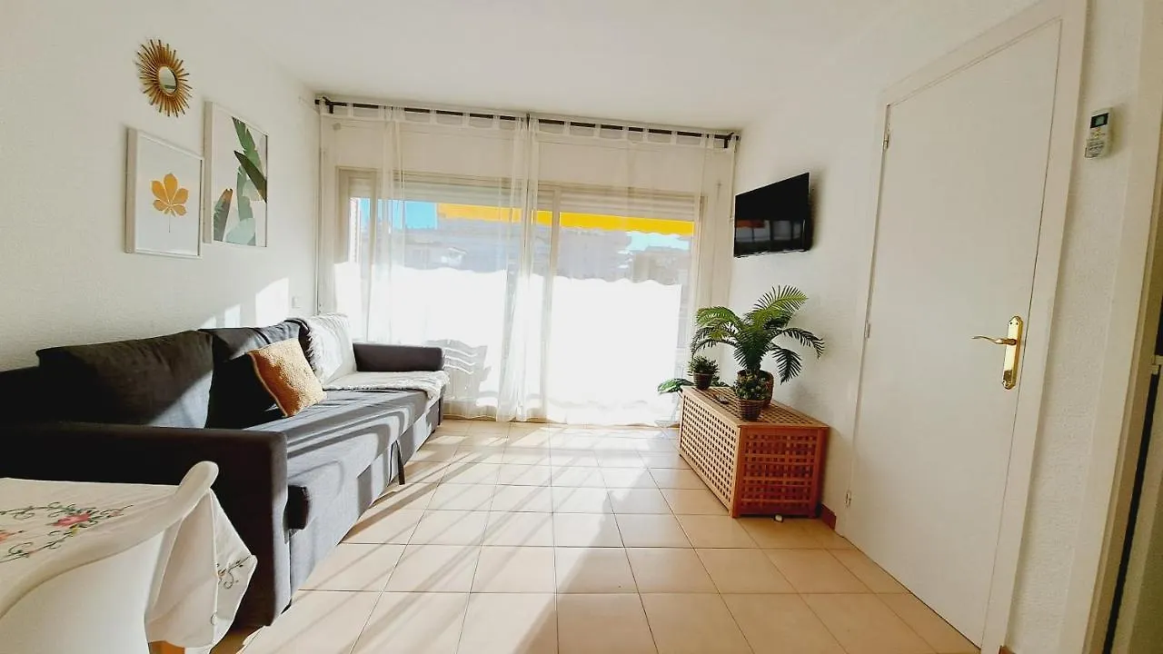Apartamentos Arquus 018 Familidays Salou
