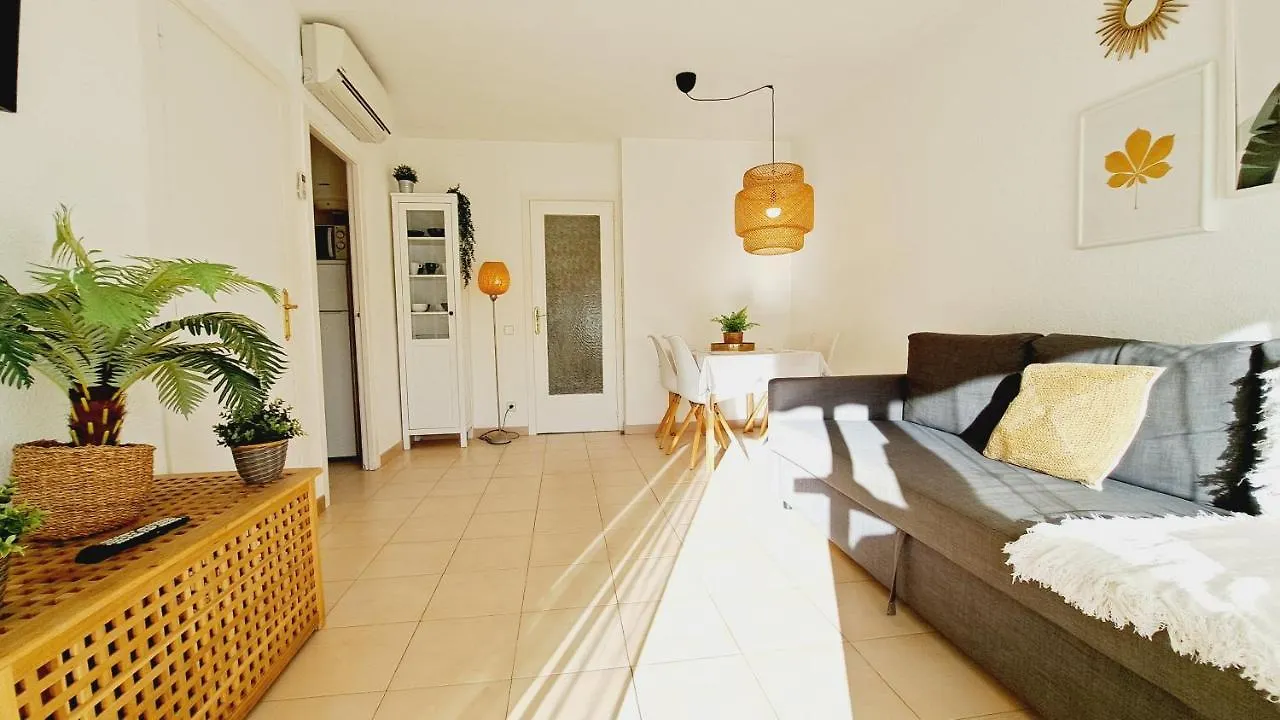Apartamentos Arquus 018 Familidays Salou 0*,  España